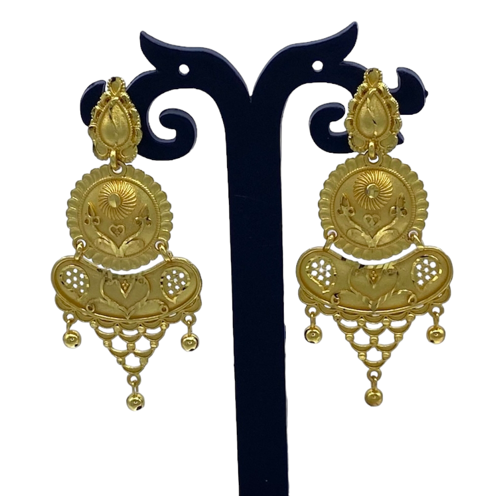 Gracefull Gold Earring