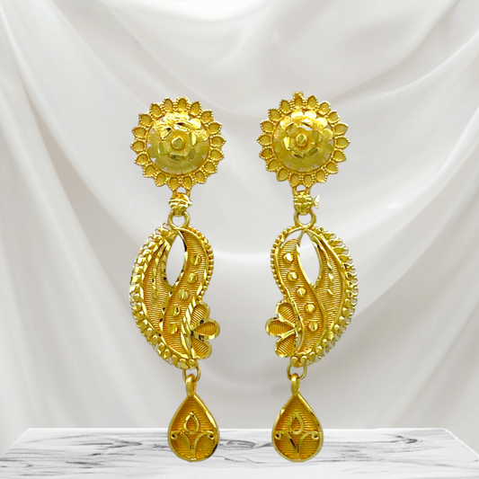 Gold Dangler Earring
