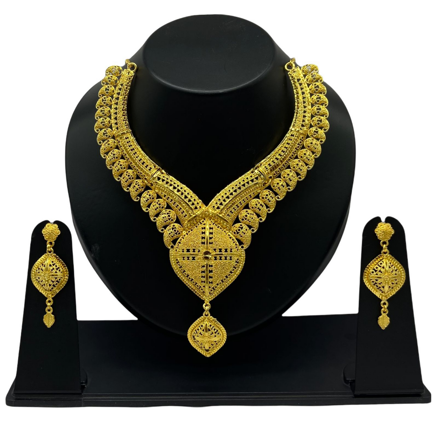 Short Necklace