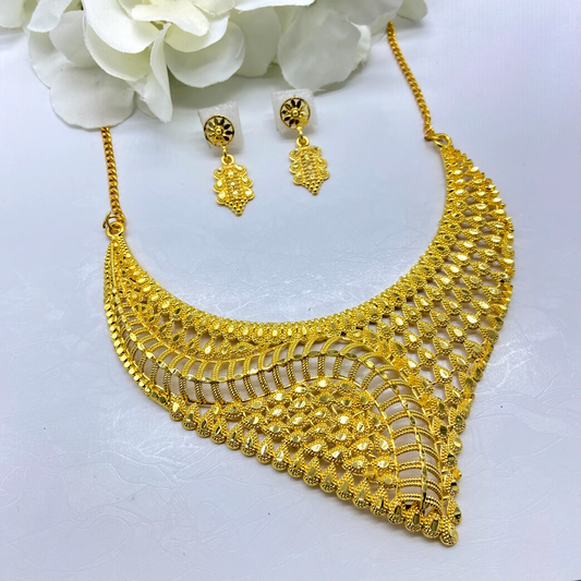 Short Necklace