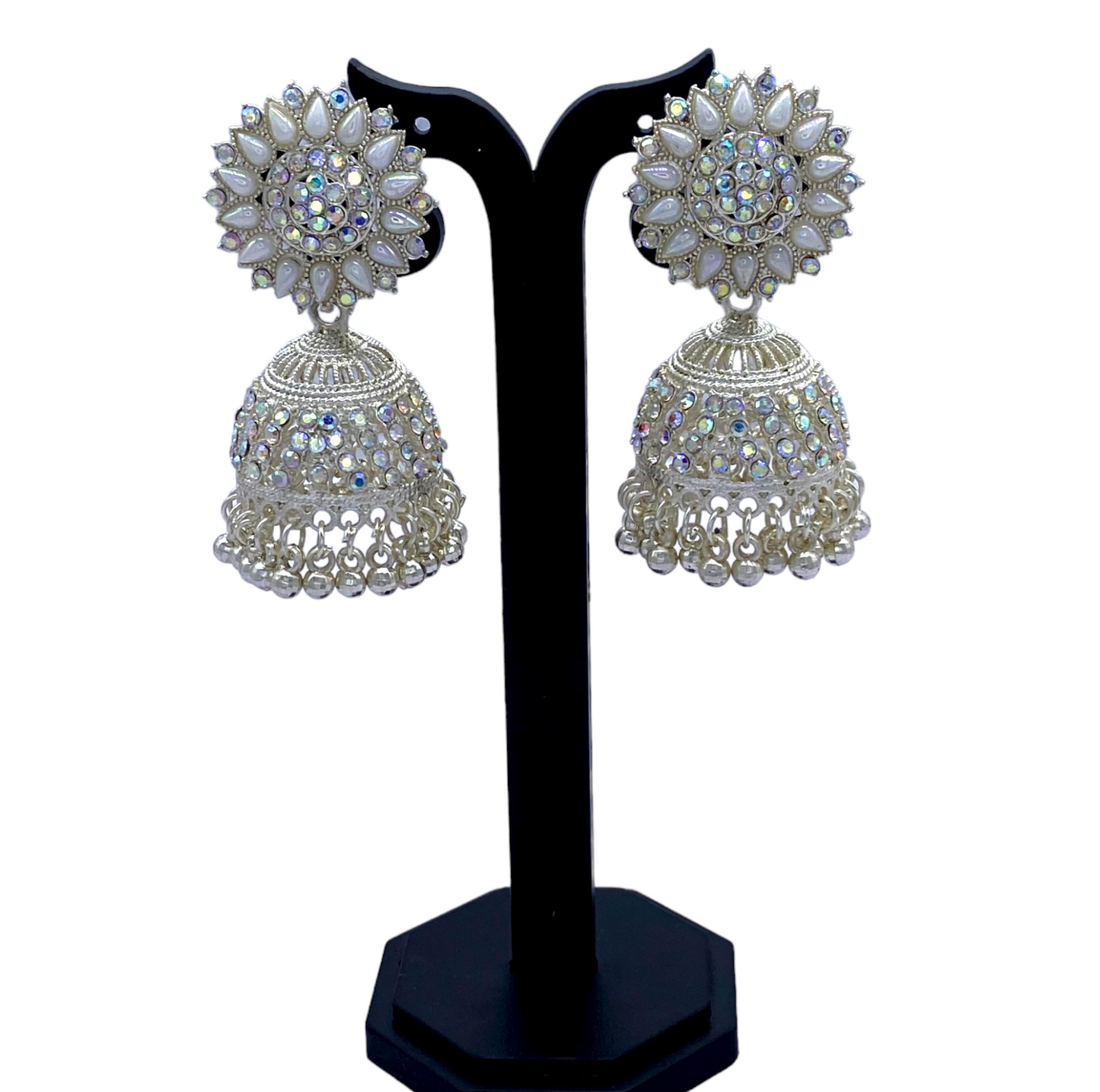Pearl Sudded White Gold Zumkhi Earring