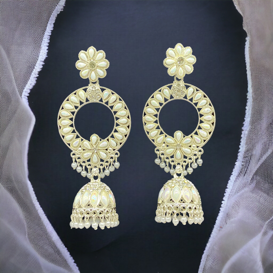 Long White Gold Earring with Zumkha