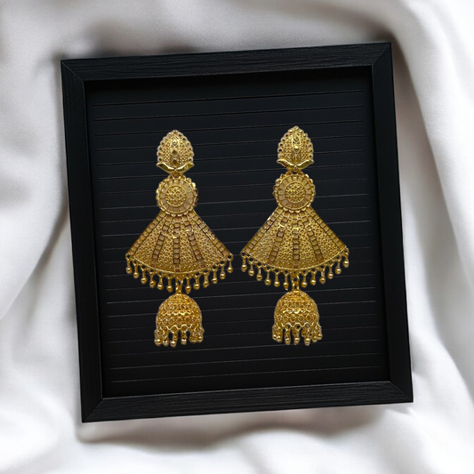 Gold Dangling Earring
