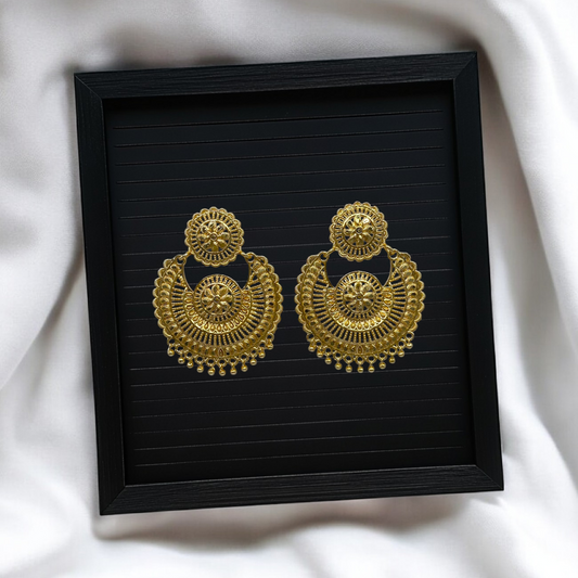 Gold Chandbali Earring